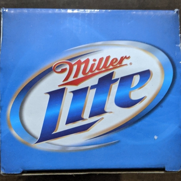 Miller Lite bobblehead beer vendor (NWT) - Picture 4 of 7